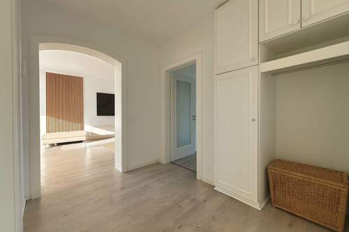 Eingangsbereich - Garderobe - 4 Zimmer Reihenmittelhaus in Langenfeld