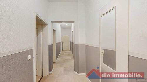 Flur_1 - 4 Zimmer Etagenwohnung in Magdeburg / Werder