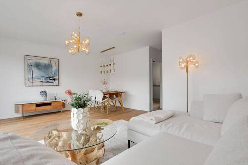 EG_Wohn- und Esszimmer (1_4).JPG - Mehrfamilienhaus, Wohnhaus mit 120,00 m&sup2; in Herbrechtingen zur Miete