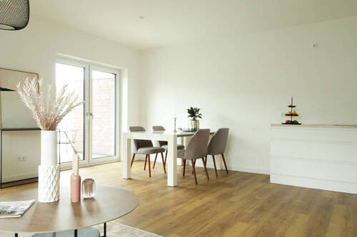 V1487_32 Wohn-Essbereich Bild 2 - 