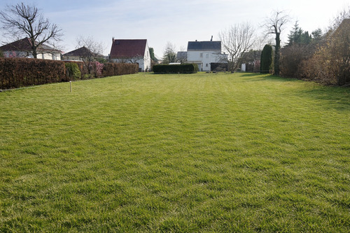 Grundstück - Sonniges Baugrundstück in begehrter Lage von Radebeul-Wahnsdorf