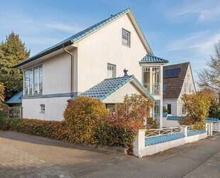 Großzügig. Offen. Besonders. - Einfamilienhaus mit fließenden Übergängen und eingewachsenem Garten - Flensburg Mürwik