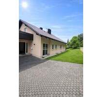 Einfamilienhaus mit großem Grundstück in Kipfenberg Willkommen in Ihrem neuen Zuhause