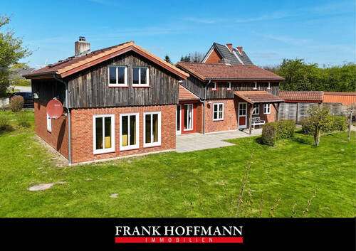 V10875 Titelbild - Charmantes Einfamilienhaus direkt in der Natur von Neuengörs
