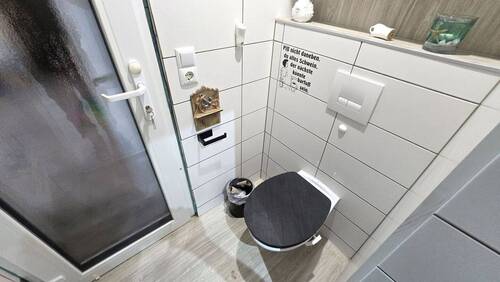 WC - 