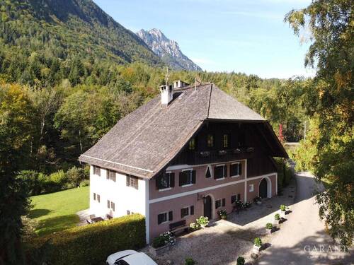 Lage - Historisches Anwesen von 1593 - 2.500,00 EUR Kaltmiete, ca.  290,00 m² Wohnfläche