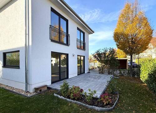 Objektansicht Terrasse - 5 Zimmer Einfamilienhaus in Sandersdorf-Brehna/ Brehna