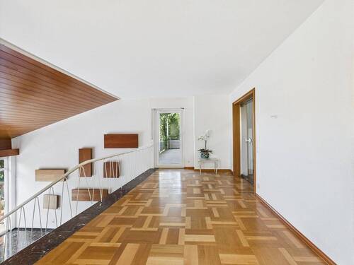 Empore/ Essbereich - 