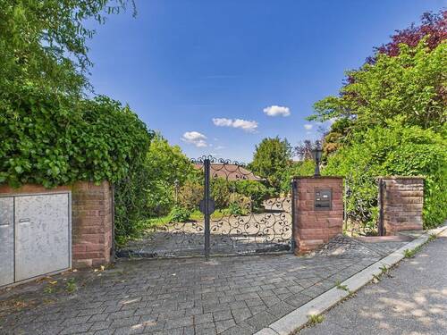 Einfahrt - Grundstück in Ditzingen