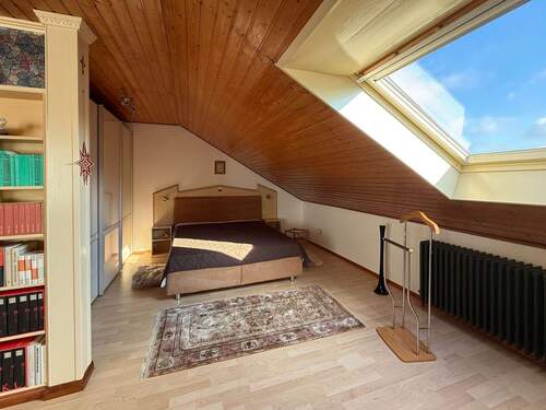 Schlafzimmer im Dachgeschoss - 