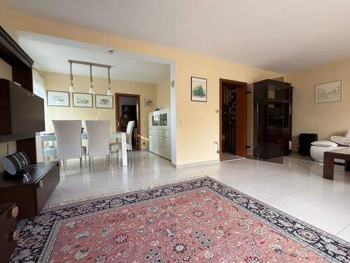 Wohnzimmer mit Esszimmer - Reihenendhaus mit 160,20 m&sup2; in Meitingen zum Kaufen