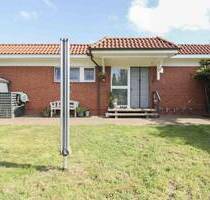 Ihr neues Zuhause: Charmanter Bungalow mit Traumgrundstück im Herzen von Hemmoor