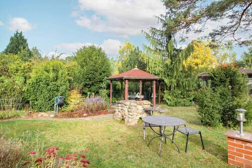 Garten - 3 Zimmer Einfamilienhaus zum Kaufen in Angern