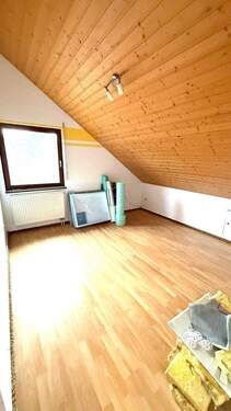 Zimmer_Dachgeschoss - 