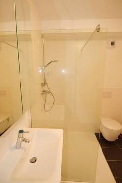 Bad Dusche WC - Etagenwohnung mit 46,10 m&sup2; in Aubing München zur Miete