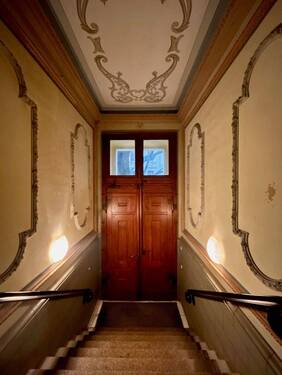 Elegante Treppenhausgestaltung - 