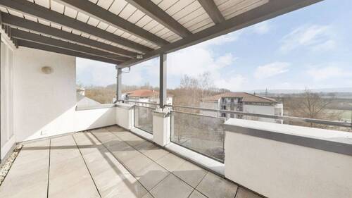 Dachterrasse - 3 Zimmer Etagenwohnung zum Kaufen in Öhringen