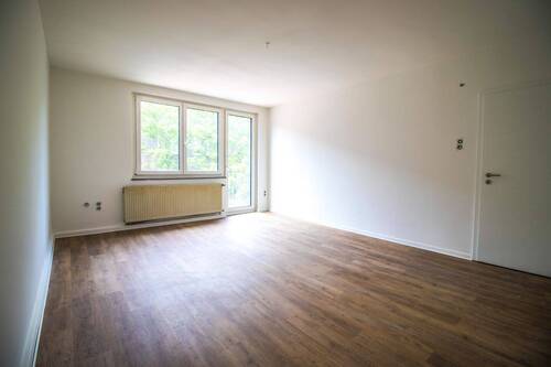 Wohnzimmer - 3 Zimmer Etagenwohnung zur Miete in Bottrop