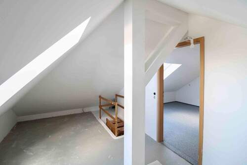 Raum III DG - 