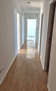Flur - 6 Zimmer Etagenwohnung zur Miete in München