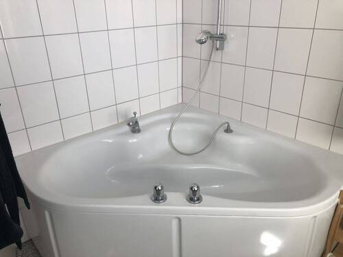 Eckbadewanne.jpeg - 