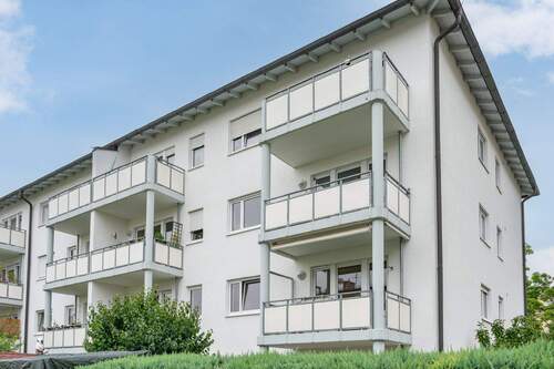 Hausansicht - AIGNER - Optimal geschnittene Etagenwohnung in Germering