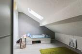Kinderzimmer DG - 