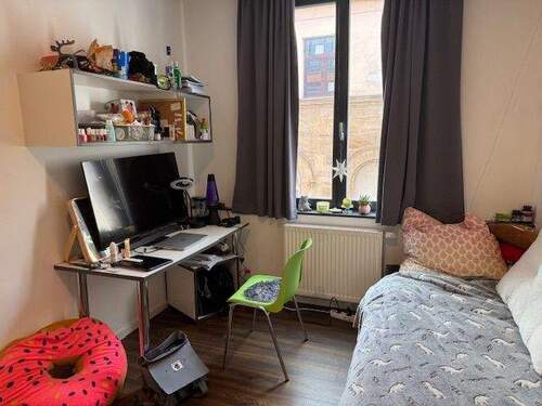 Zimmer
- Etagenwohnung zur Miete in Erlangen