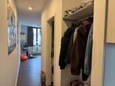 Flur mit Garderobe
- Etagenwohnung mit 27,00 m² in Erlangen zur Miete