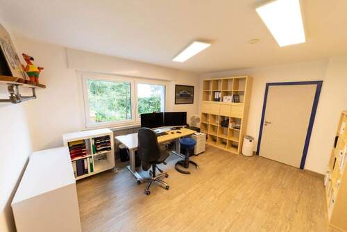 Büro / Wohnraum 1 Einlieger - 