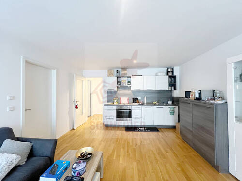 Wohnzimmer III - Etagenwohnung mit 55,00 m&sup2; in Neufinsing zur Miete