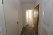 Flur - Etagenwohnung mit 53,90 m&sup2; in Freiberg zur Miete