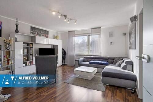 Wohnzimmer - 2 Zimmer Etagenwohnung zum Kaufen in Wuppertal