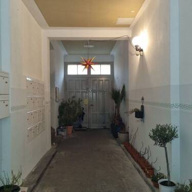 Hauseingang / inaktive Einfahrt - 3 Zimmer Mehrfamilienhaus, Wohnhaus zum Kaufen in Görlitz