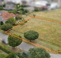 Jetzt zuschlagen! Riesiges Baugrundstück mit verschiedenen Möglichkeiten im Ortsteil von Lage