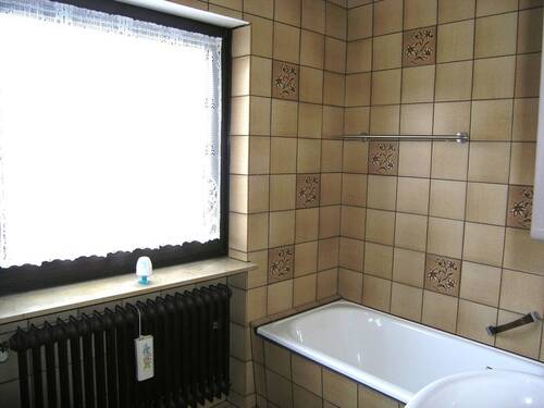 Bad mit Wanne 1.OG - 