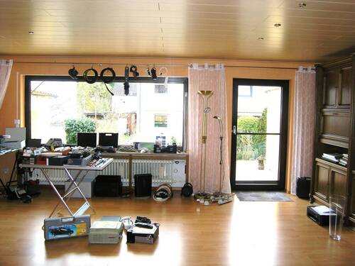 Wohnzimmer mit Gartenzugang - 