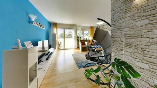 Wohnzimmer - 4 Zimmer Etagenwohnung zum Kaufen in Ettlingen