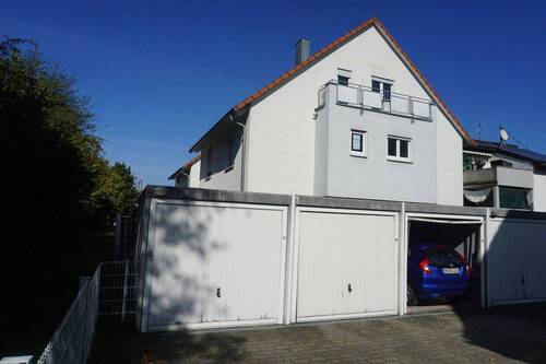 Außenansicht - Große Doppelhaushälfte für große Familie oder Wohnen und Arbeiten unter einem Dach