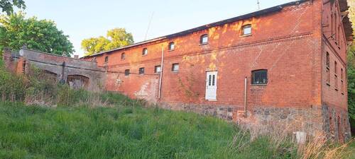 Rückseite - Einfamilienhaus mit 600,00 m² in Rosenow/Schandt zum Kaufen