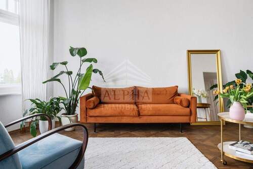 Beispielbild - Mehrfamilienhaus, Wohnhaus mit 956,00 m² in Aalen zum Kaufen