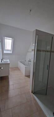 Bad 1 - Etagenwohnung mit 105,00 m&sup2; in Quedlinburg zur Miete