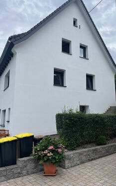 Ansicht Seite - Mehrfamilienhaus, Wohnhaus mit 255,00 m&sup2; in Kirchhundem / Würdinghausen zum Kaufen