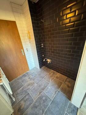 20250721_Wohnzimmer1_Neu - 3 Zimmer Etagenwohnung in Freudenstadt-Kniebis