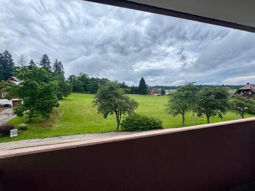 Ausbilck_Balkon_Neu - Etagenwohnung mit 46,80 m&sup2; in Freudenstadt-Kniebis zur Miete