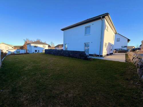 Bild 2 - 5 Zimmer Einfamilienhaus zum Kaufen in Aichhalden