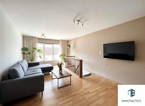 Wohnen OG Haus 2 - (KI generiert) - 