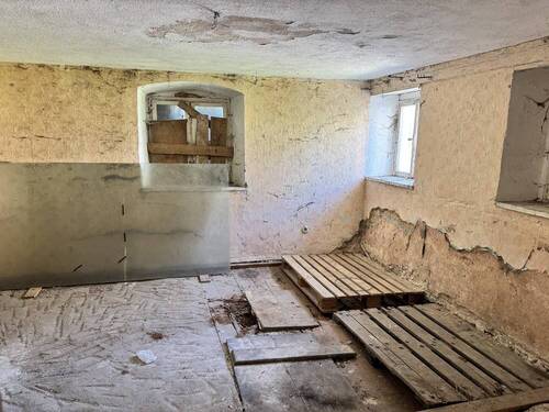 Bild 2 - 6 Zimmer Bauernhaus, Landhaus zum Kaufen in Weißenburg