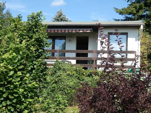 Ansicht Bungalow - Süd - 3 Zimmer Mehrfamilienhaus, Wohnhaus zum Kaufen in Schleiz