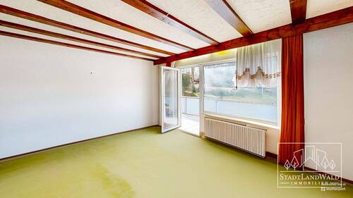 Wohnzimmer ohne Möbel (digital entfernt) - Etagenwohnung mit 61,00 m² in Fischbach bei Dahn zum Kaufen